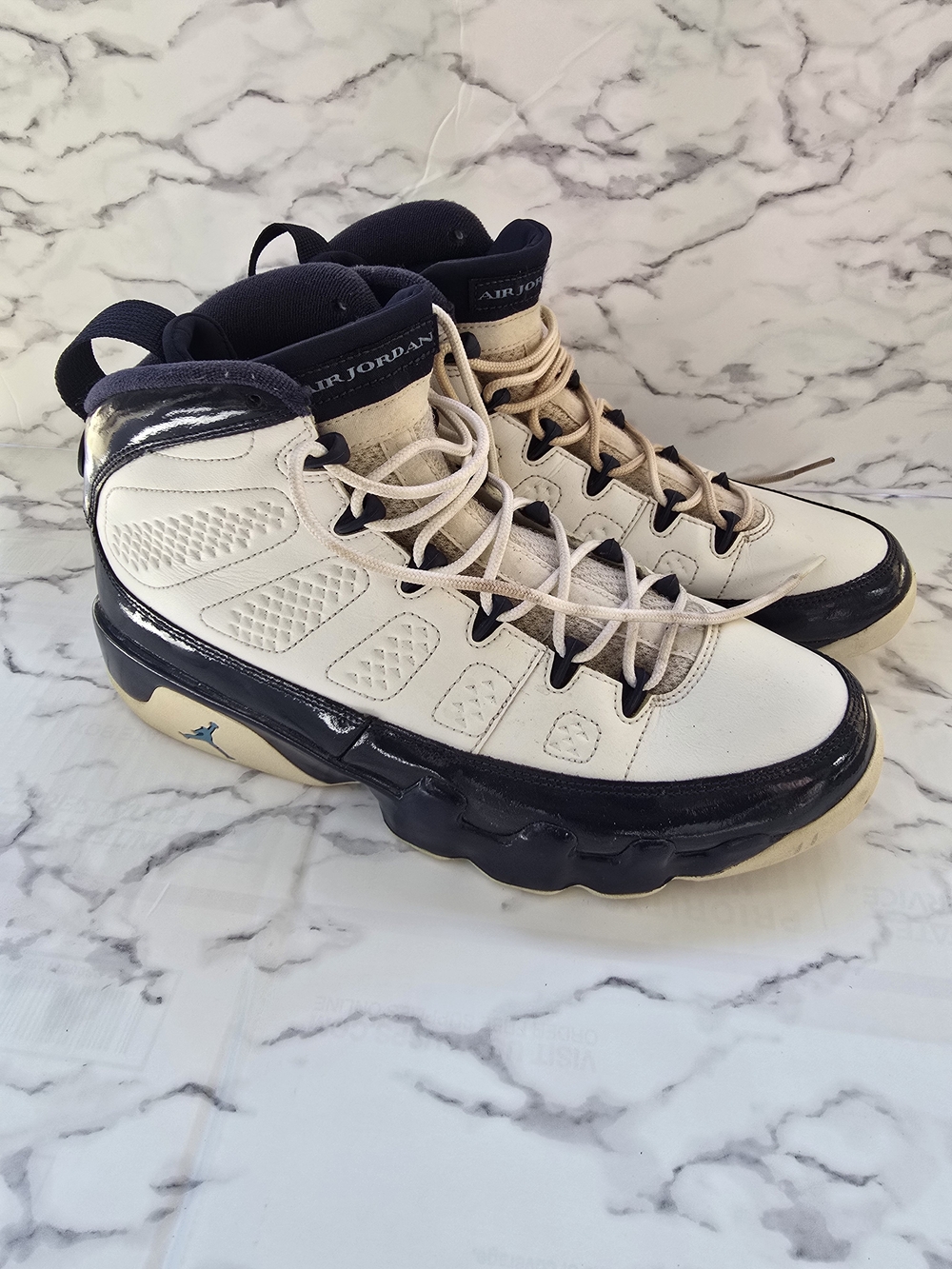 Jordan Navy Athletic Shoe (Men's US 10)